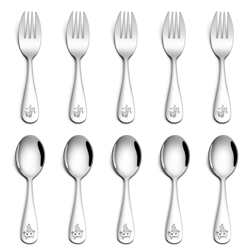 TeamFar toddler utensils with mirror finish for easy cleaning and elegant table setting.