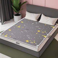Tisancy bed pad design view highlights secure placement and stable sleep.