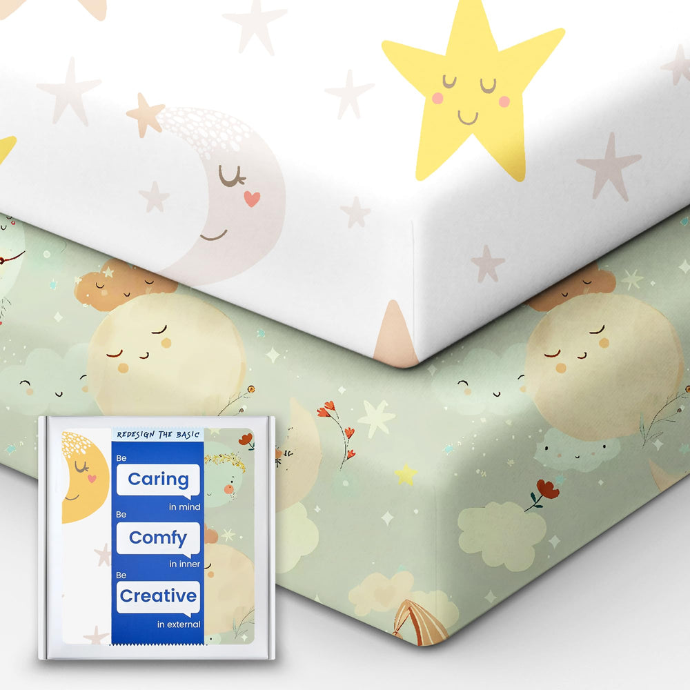 TOTBASIC Space crib fitted sheet with star pattern for a soft, skin-friendly touch.