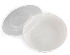 TWISTSHAKE white bowl with color accents enhances everyday mealtimes for babies.