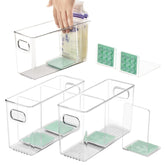 UGOTFEELS breastmilk container with L-shaped dividers keeps bags upright and organized.