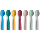 Vicloon first-stage spoon set for babies, promoting self-feeding with soft silicone.