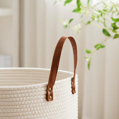 VIPOSCO basket filled with blankets demonstrating large storage