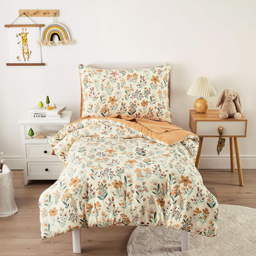 Wake In Cloud floral toddler bedding comforter close-up showing durable stitching.