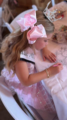 Wee Ones knot wrap center detail highlights premium finish for a polished look.