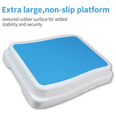 Wefaner bath step with rubber feet keeps grip on wet floors.