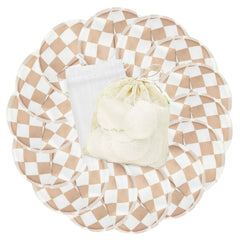 Wegreeco nursing pads close-up shows soft fabric for daily comfort.