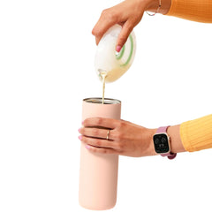 Willow lid with built-in ice pack keeps milk separate and ready for outings
