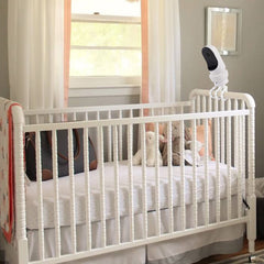 Wochel adjustable tripod legs allow precise angling for optimal baby monitoring.