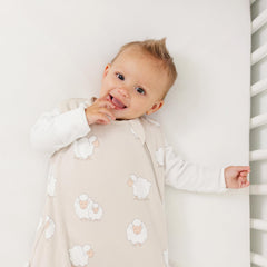 Woolino two-way zipper opened from top and bottom for easy changes.