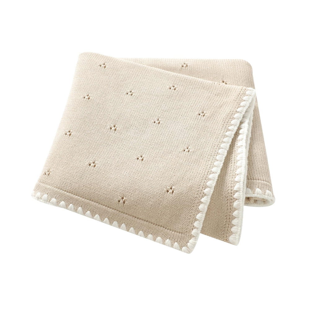 Wugugu baby blanket knit soft swaddle texture offers gentle warmth and breathable comfort.