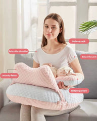 Adjustable belt feature helps keep baby securely in position for feeding.