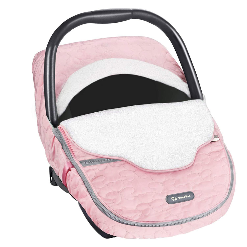 Yoofoss winter car seat cover on baby provides wind protection during outings.