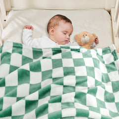 Yurhap checkered baby blanket easy machine washing for busy parents.