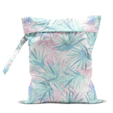 zcyxuuw wet bag front view showing spacious interior for swimsuits