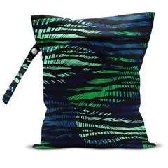 Zcyxuuw Wet Bag shows waterproof material keeping essentials dry while traveling.