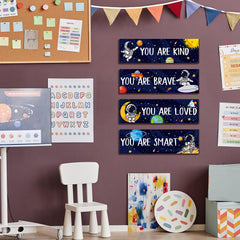 ZIEYOMI spaceman wooden sign provides durable, decorative accents