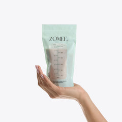 Zomee bag features leakproof double zip for spill-free transport.