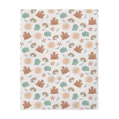 ZoUbqchY seashell design baby blanket adds seaside nursery charm.