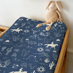 Zoubqchy changing pad cover with snake pattern for breathable baby surface.