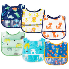 2ooya bibs dinosaur pattern; adjustable and easy to wipe clean.