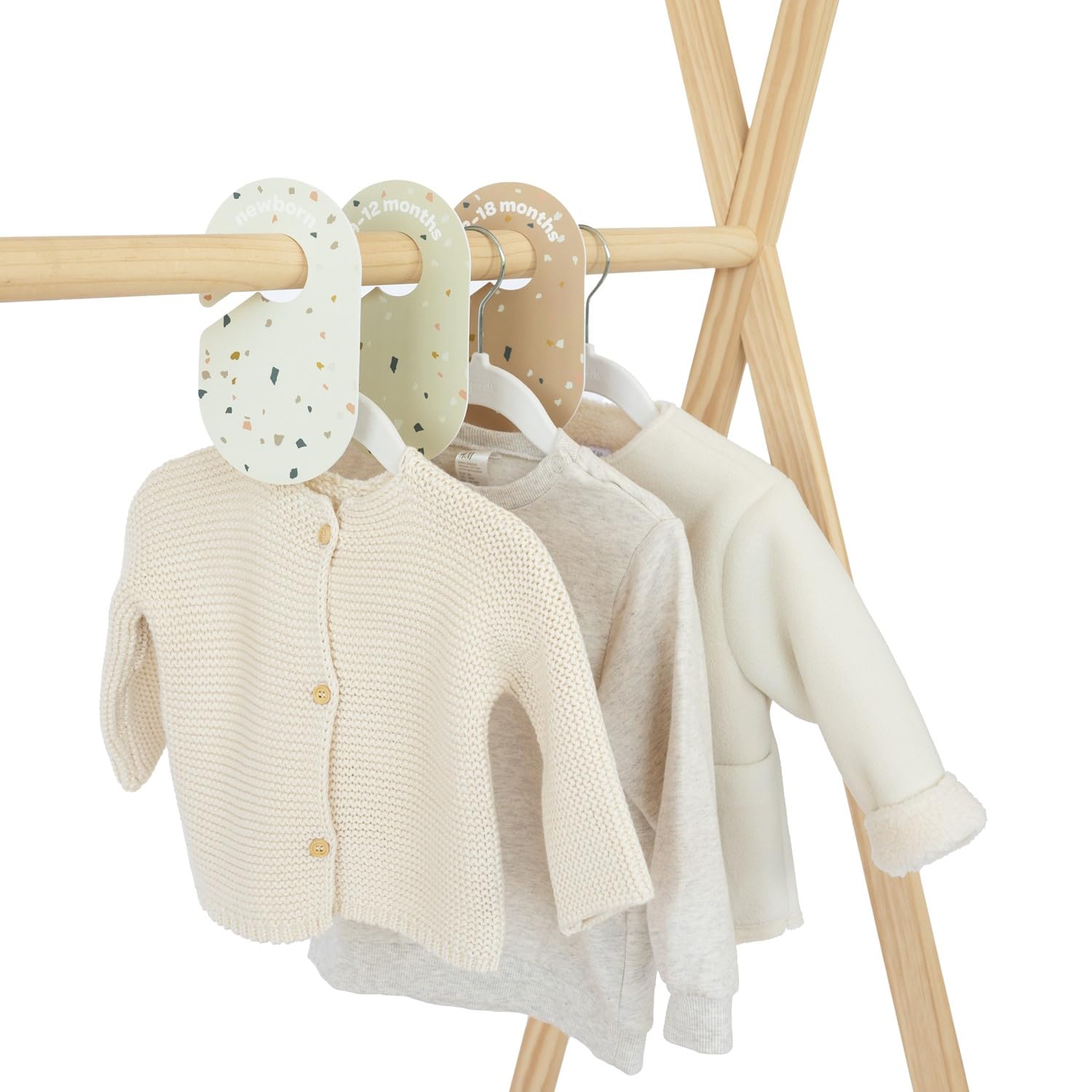 3 Sprouts closet dividers fit standard closet rods for versatile use.