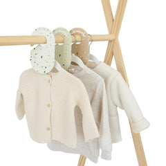 3 Sprouts closet dividers fit standard closet rods for versatile use.