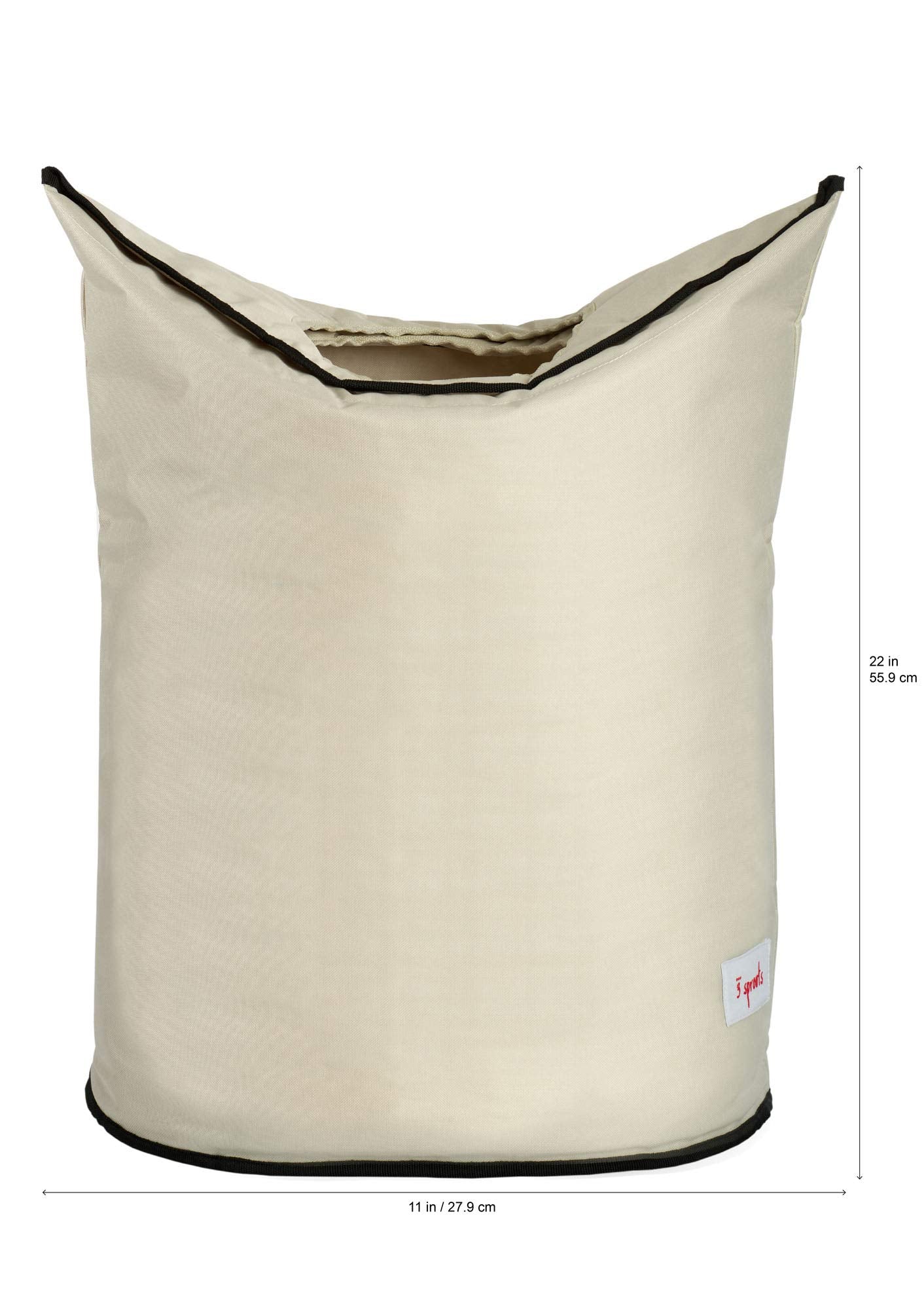 3 Sprouts Lion hamper with lid demonstrates concealed storage for tidy nurseries.
