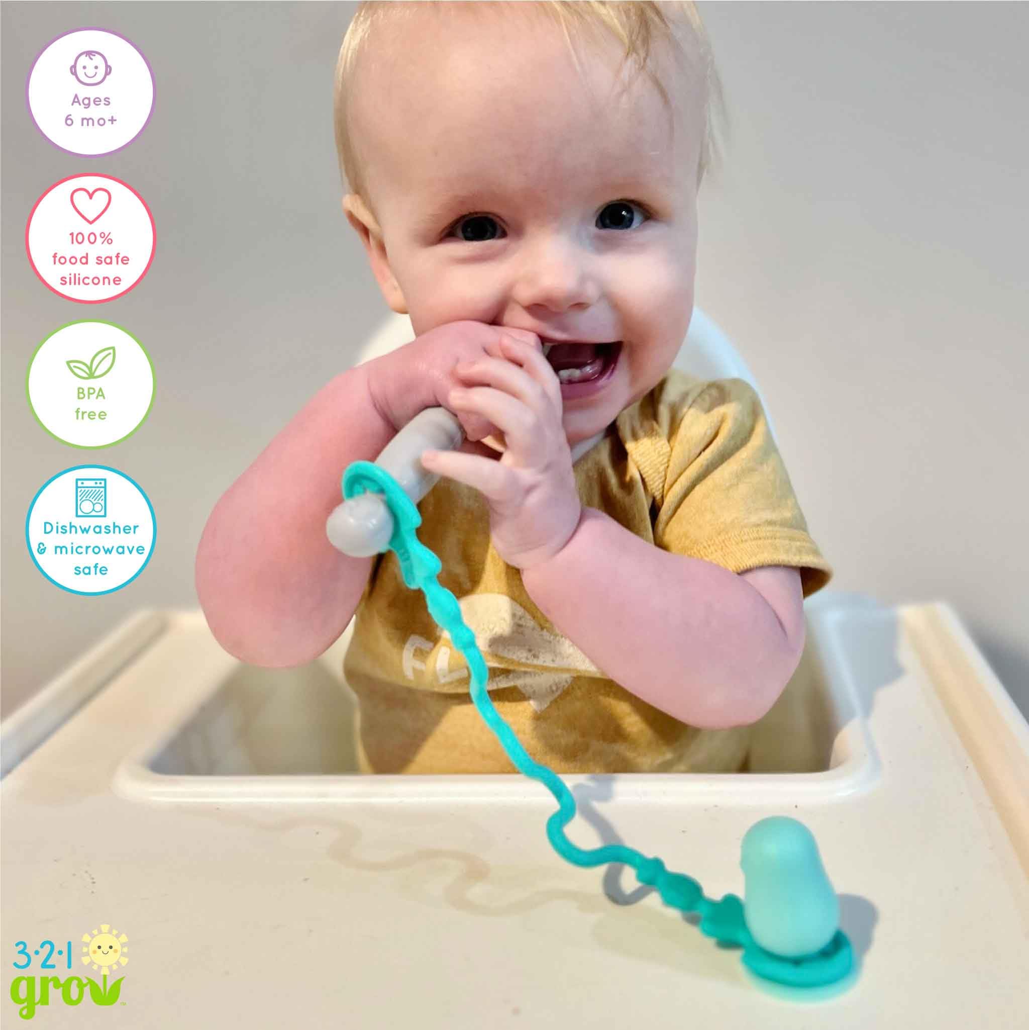 321 Grow Bear suction cup adheres to clean surfaces for stable self-feeding.