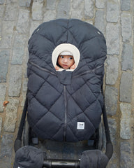 7AM Enfant Cocoon center zipper for quick baby checks