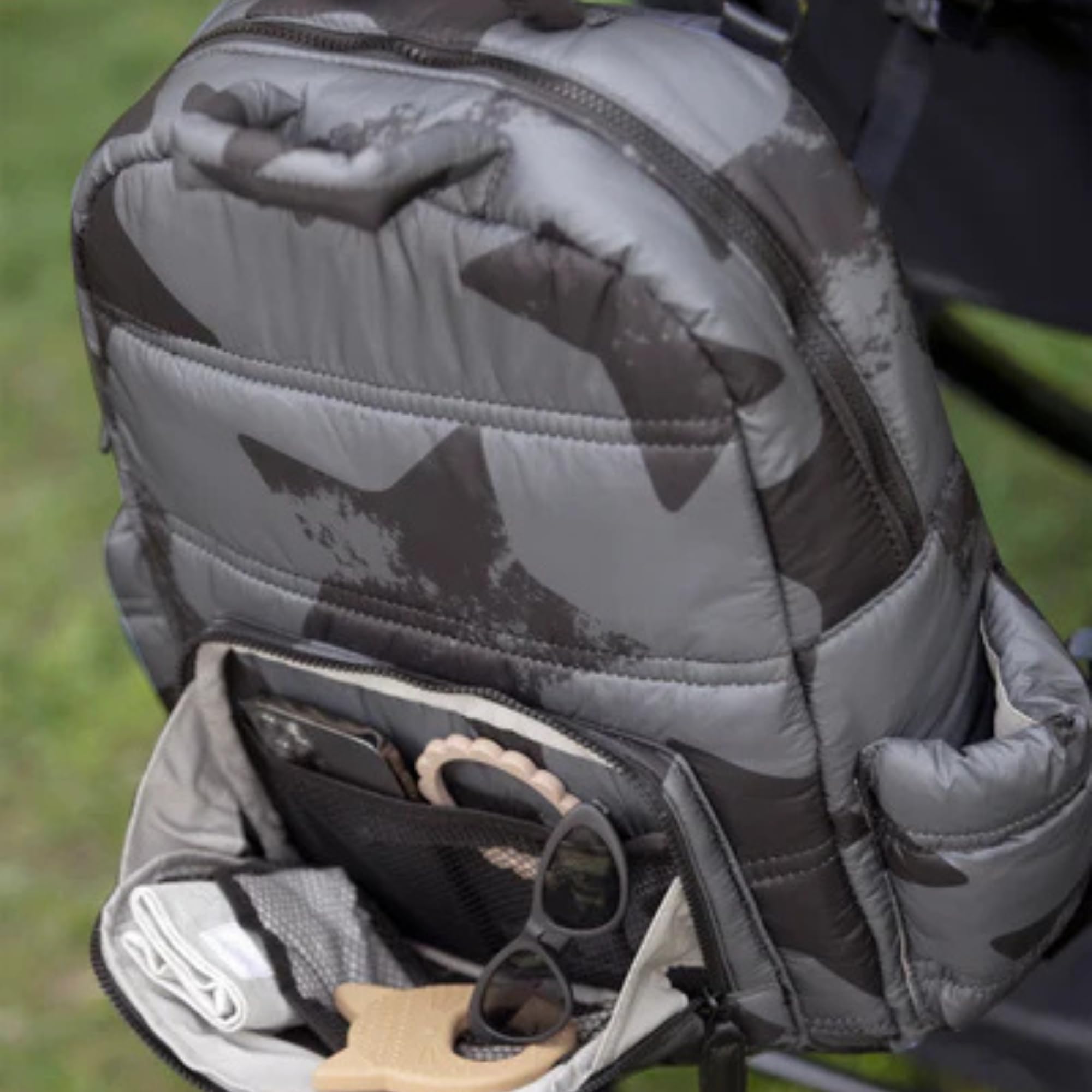 7 A.M. Voyage Diaper Bag Backpack with water-repellent shell for light rain