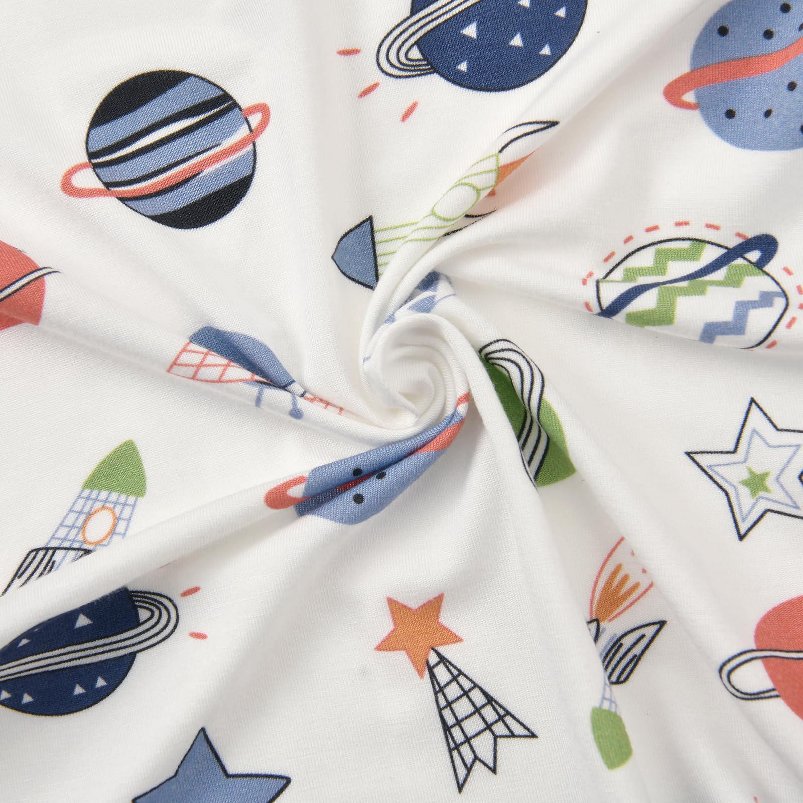 Aablexema two-pack offers mix-and-match printed and solid designs.