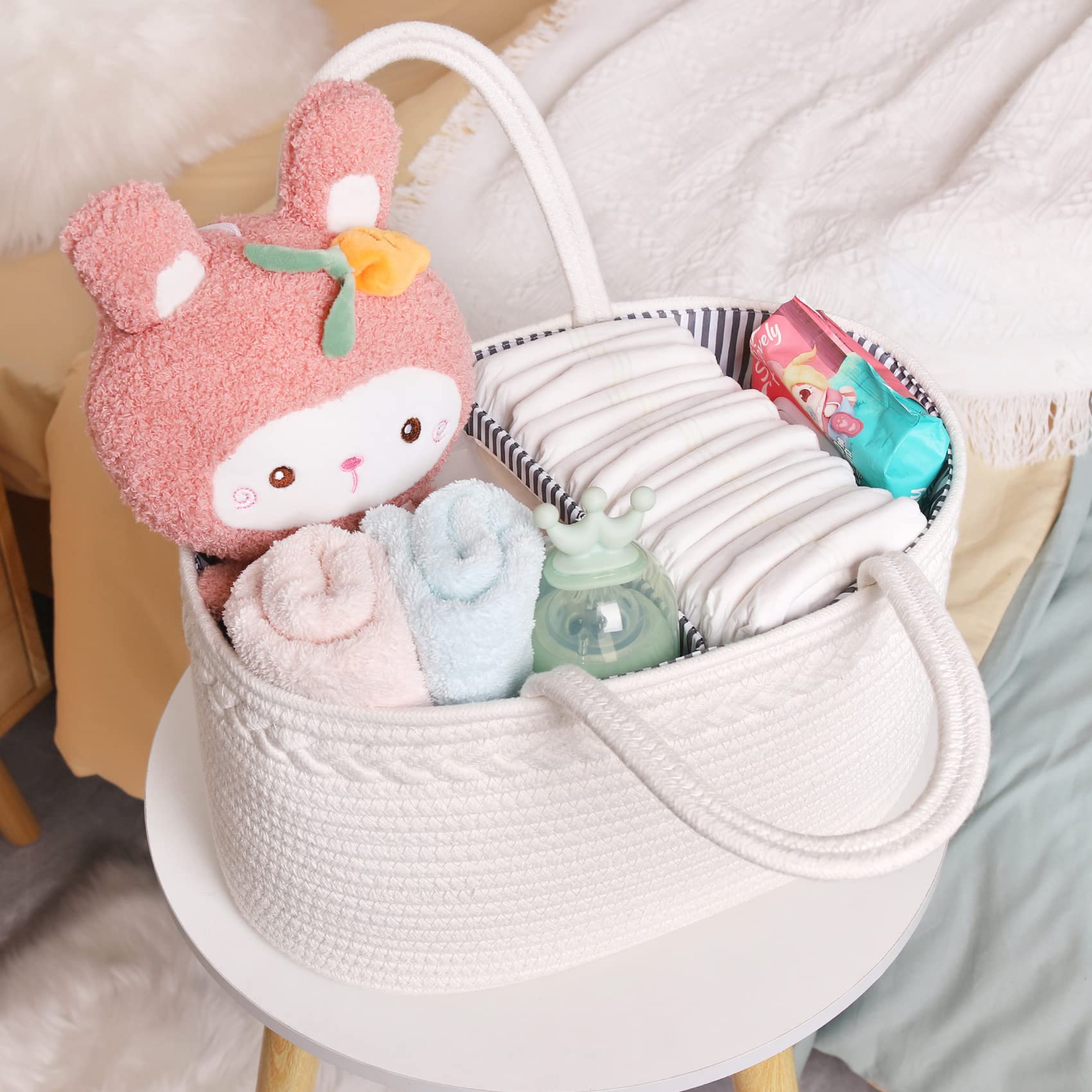 ABenkle Car organizer use case keeps essentials within reach.