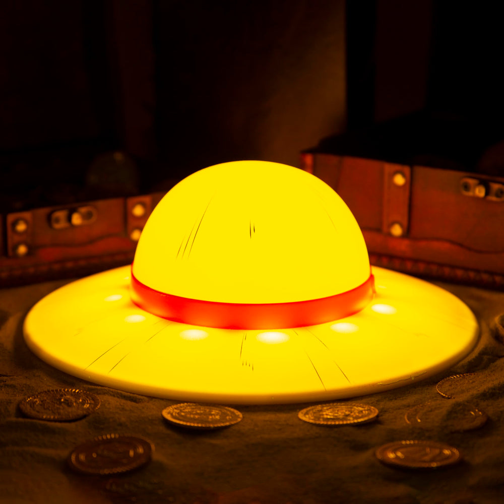 ABYSTYLE One Piece Straw Hat Lamp battery area shows 3xAA power option