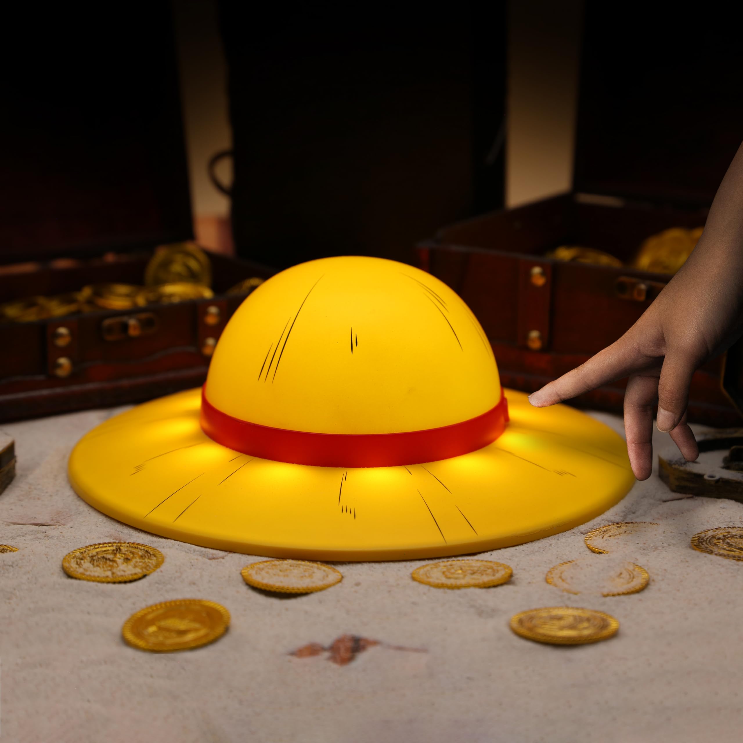 ABYSTYLE One Piece Straw Hat Lamp on display as a collectible
