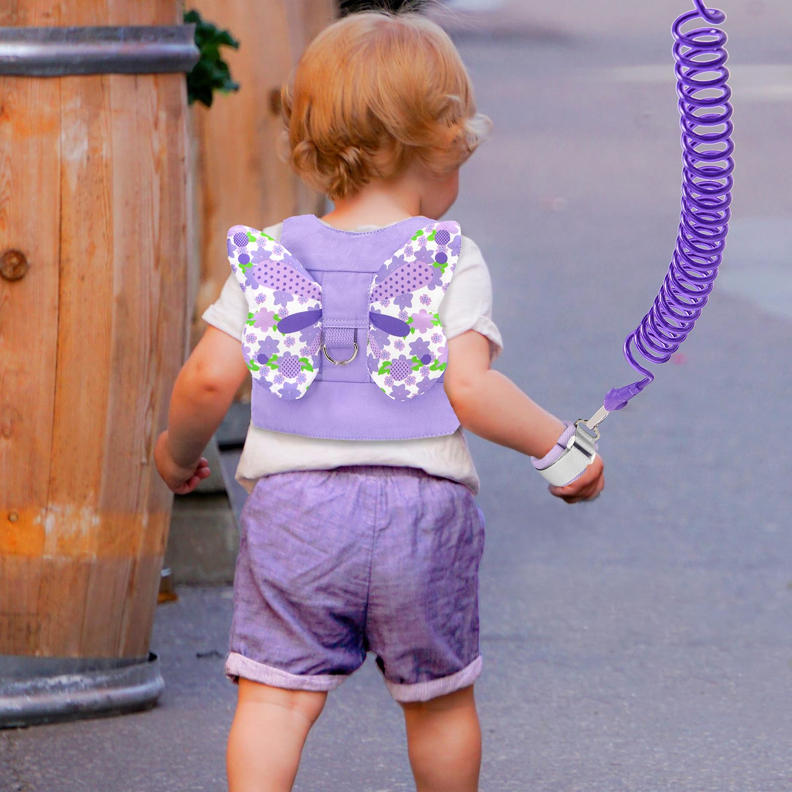 Accmor 3-in-1 design allows harness, wrist link, or dual wristband use