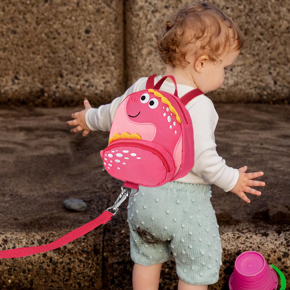 Accmor adjustable strap ensures comfortable wear during park and zoo visits.