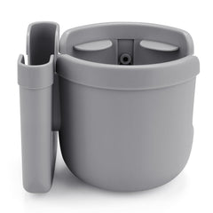 Accmor bottle secure with silicone petals to prevent spills on bumpy rides.
