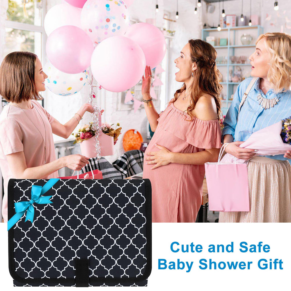 Accmor liner included for added practicality during diaper changes on the go.