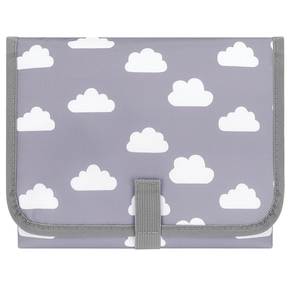 Accmor gift-ready packaging makes this changing pad a practical baby shower gift.