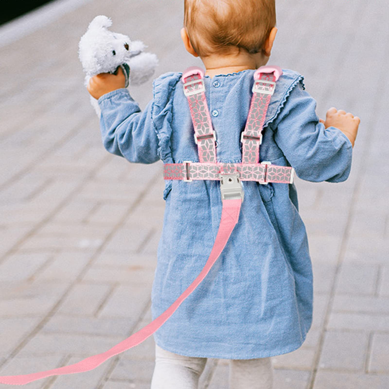 Accmor toddler harness comes with a simple, user-friendly packaging