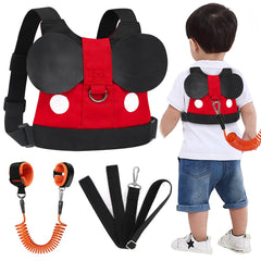 Accmor toddler leash harness close-up showing secure metal swivel hook for safety