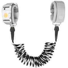 Accmor toddler leash close-up highlights secure end design and easy locking