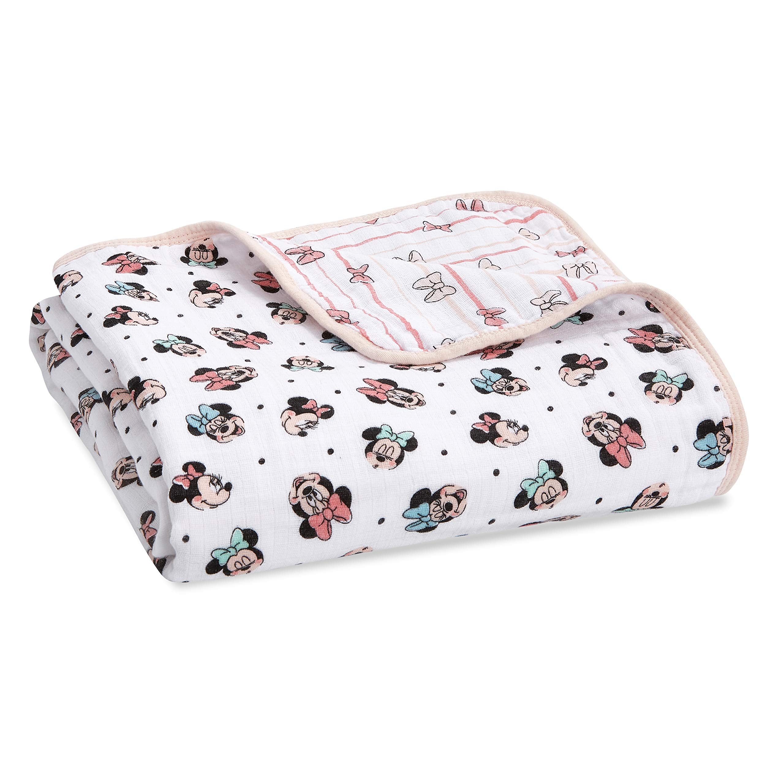 aden + anais Dream Blanket close-up: four-layer muslin for breathable softness