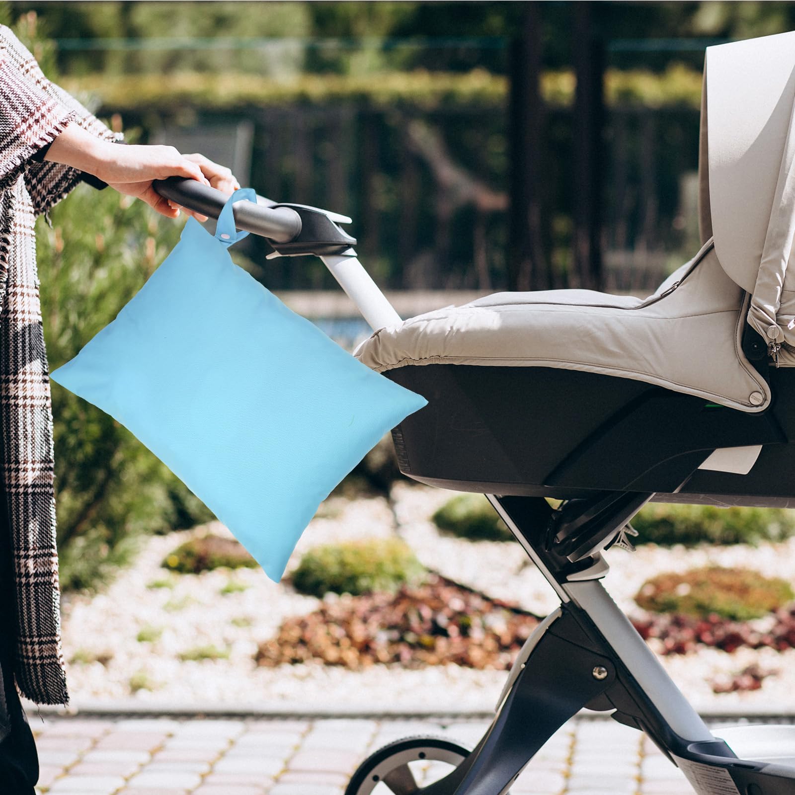 Machine washable design makes post-trip cleanup simple and fast.