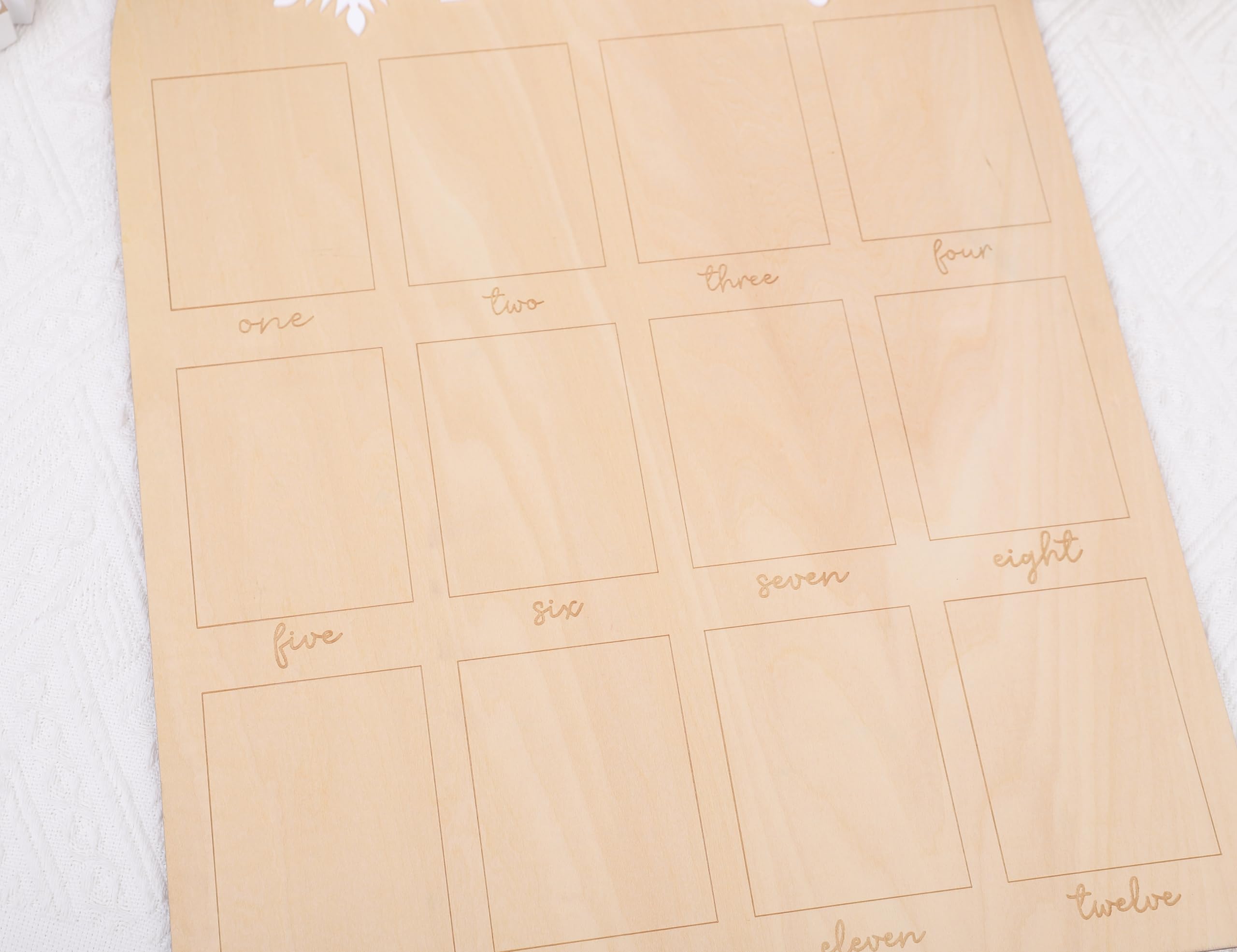 agvgaza versatile milestone board for photos and display.