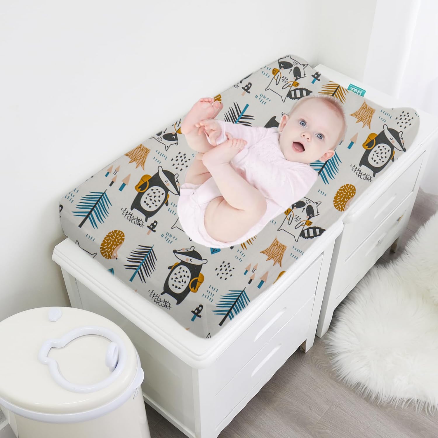 Aisawate care-friendly cover that's machine washable for easy cleanup