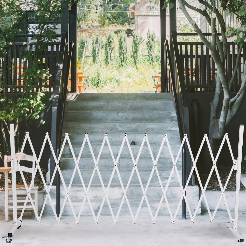 Indoor-outdoor AkiiGer barrier fence used to create pet safe zones