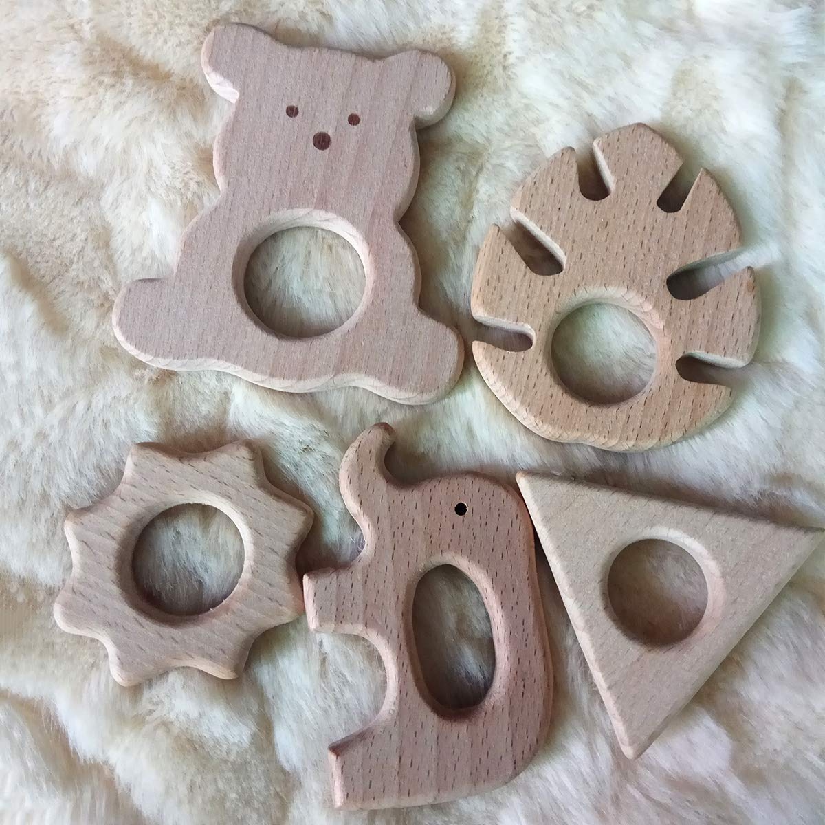 Two-piece beech teether set safe for newborns and toddlers