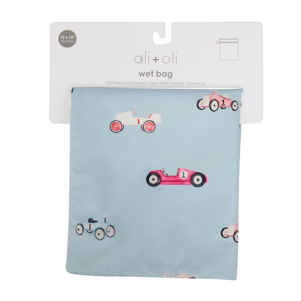 Ali+Oli 15x12 inch bag dimensions suitable for diapers and outfits.